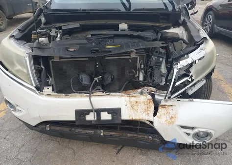 2015 Nissan Pathfinder Platinum из США, поврежденный, VIN 5N1AR2MM0FC615475